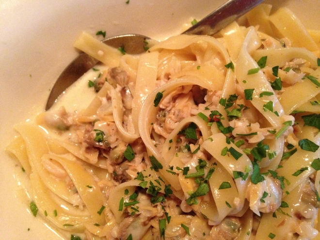 fettuccine with white clam sauce