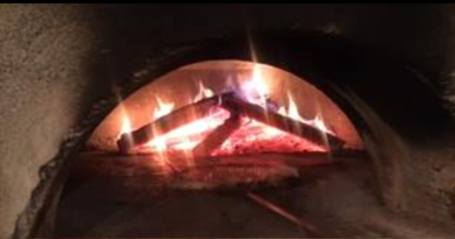 Skyking's wood-burning pizza oven